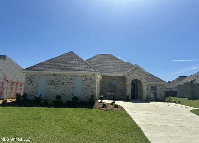 Property at 448 Aurora Cir, Canton, MS 39046, 3 beds, 2 baths