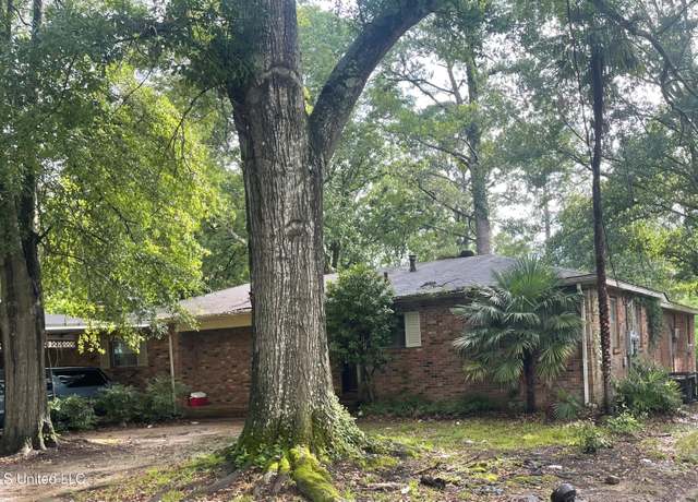 Property at 3039 Woodview Dr, Jackson, MS 39212, 4 beds, 2 baths
