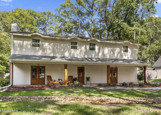 Property at 4408 Deer Creek Dr, Jackson, MS 39211, 4 beds, 2.5 baths