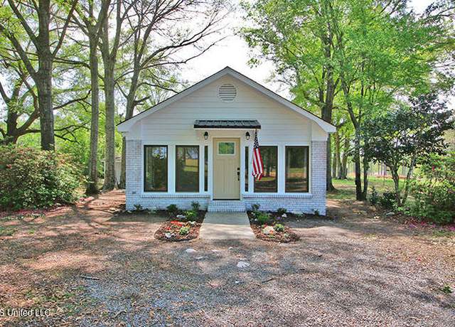 Property at 130 Ernest Nichelson Rd, Lucedale, MS 39452, 3 beds, 2 baths