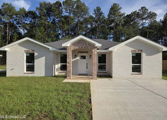 Property at 3412 Raintree Dr, Gautier, MS 39553, 3 beds, 2 baths