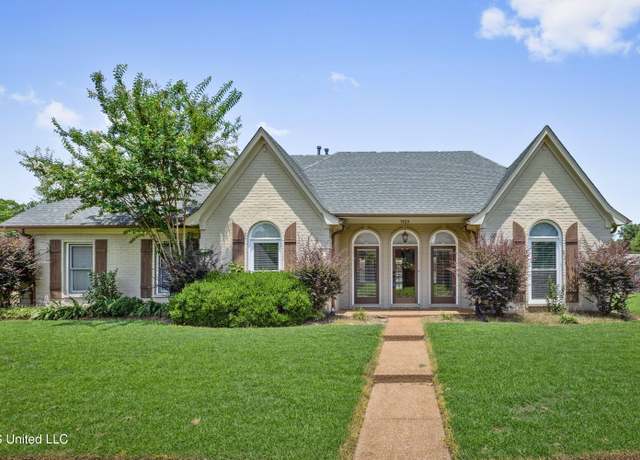 Property at 1020 Worthington Dr, Southaven, MS 38671, 4 beds, 2 baths