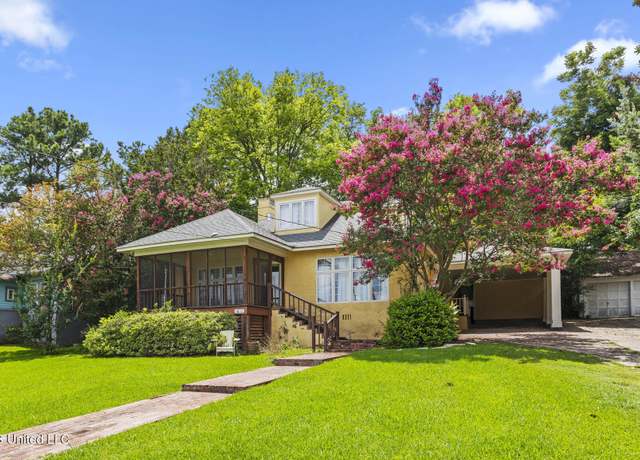 Property at 1611 Peachtree St, Jackson, MS 39202, 3 beds, 3 baths