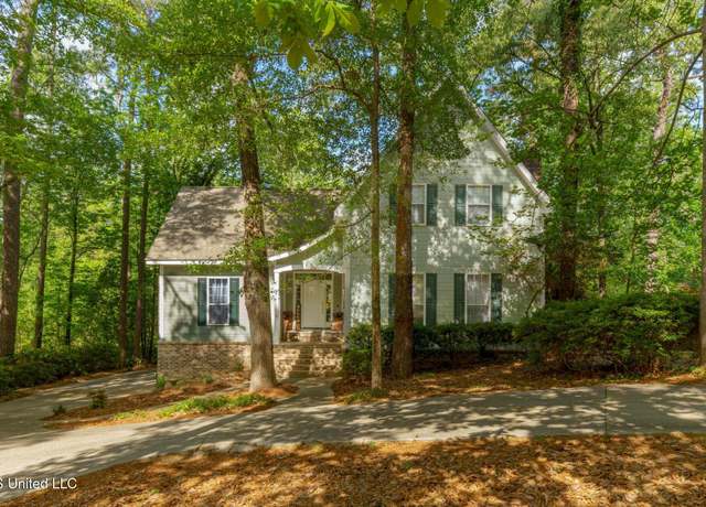 Property at 123 Dogwood Dr, Hattiesburg, MS 39402, 4 beds, 2.5 baths