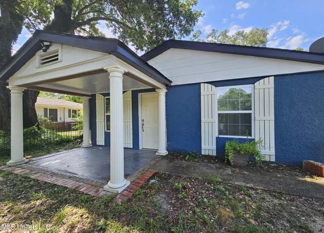 Property at 633 24th St, Gulfport, MS 39501, 3 beds, 2 baths