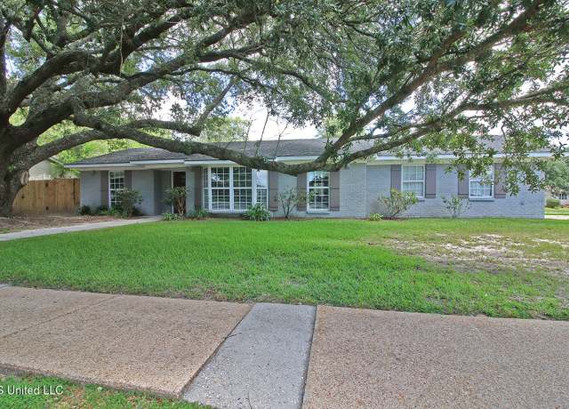 Property at 3249 Nottingham Rd, Ocean Springs, MS 39564, 3 beds, 2 baths