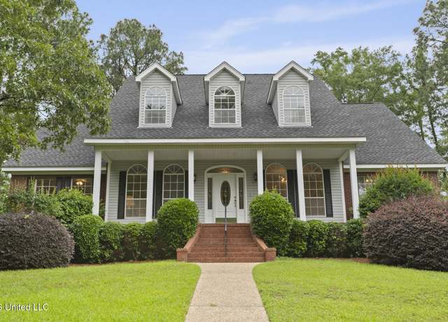 Property at 112 St Andrews, Hattiesburg, MS 39401, 5 beds, 3 baths