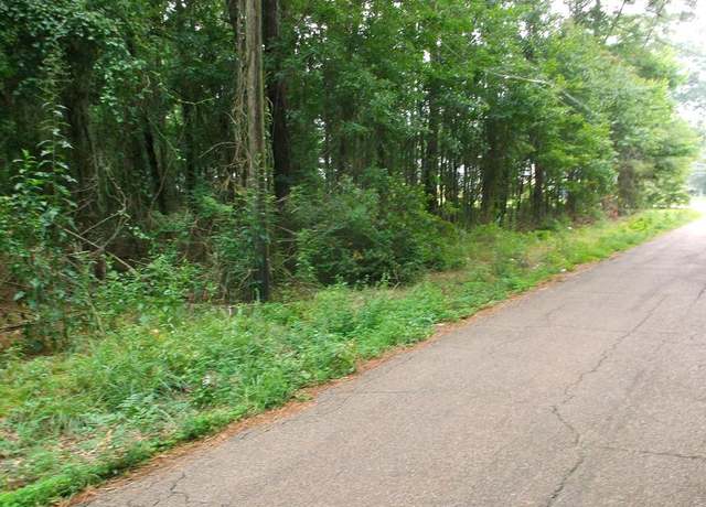 Property at 534 11th St, Mccomb, MS 39648