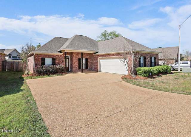 Property at 585 Clubhouse Dr, Pearl, MS 39208, 3 beds, 2 baths