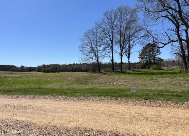 Property at 88 Village Cir, Benton, MS 39039
