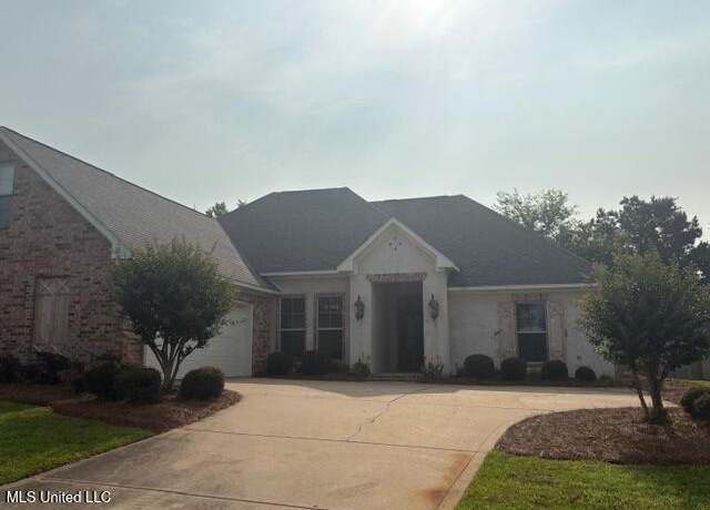Property at 118 Bainbridge Xing, Canton, MS 39046, 3 beds, 2 baths