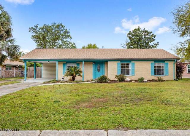Property at 139 Beachview Ave, Biloxi, MS 39531, 3 beds, 2 baths