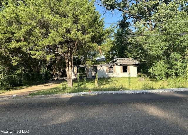 Property at 308 N Flag Chapel Rd, Jackson, MS 39209, 3 beds, 1.5 baths