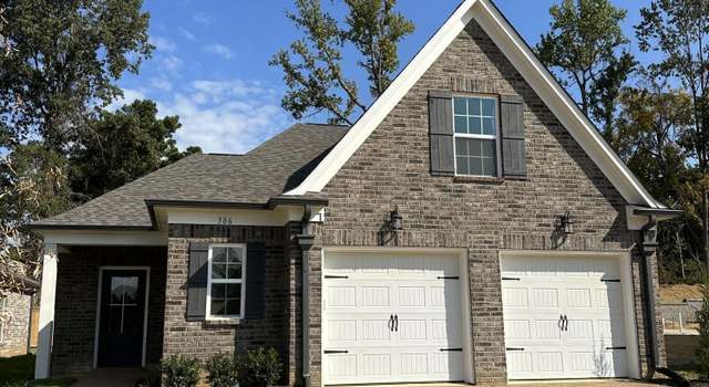 Photo of 386 Flower Garden Dr, Southaven, MS 38671
