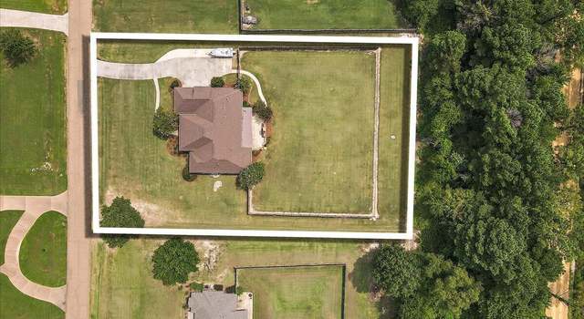 Photo of 216 Meadowlands Dr, Brandon, MS 39047