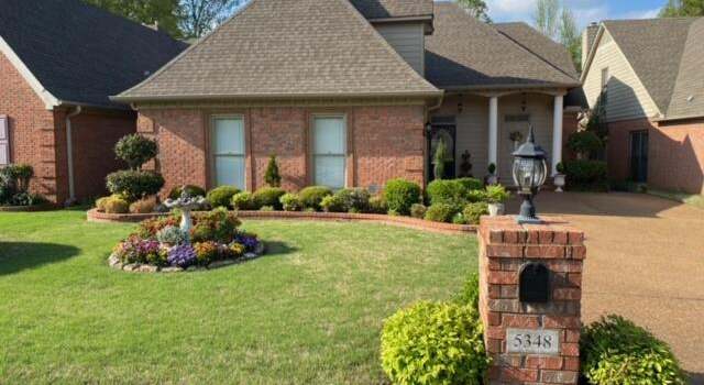 Photo of 5348 Tournament Dr, Olive Branch, MS 38654
