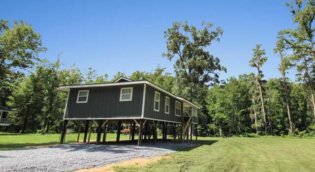 Photo of 137 Hickory Ln, Lucedale, MS 39452