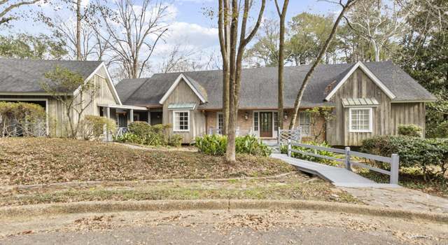 Photo of 12 E Hill Dr, Jackson, MS 39216