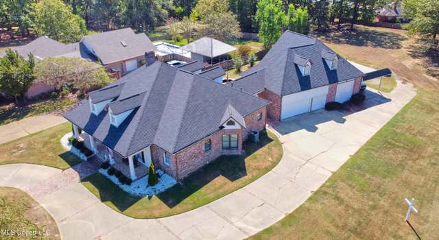 Photo of 451 Brookwood Estates Dr, Byram, MS 39272