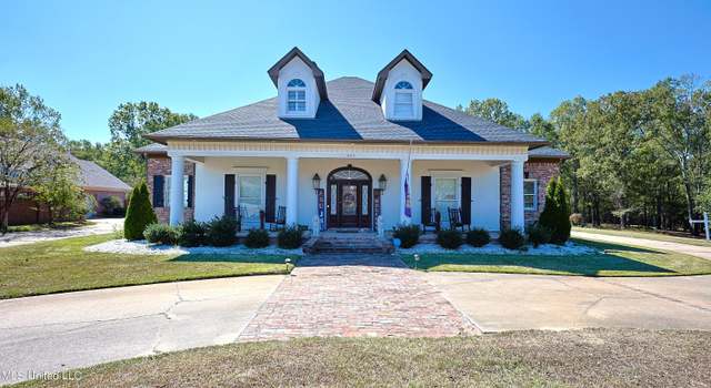 Photo of 451 Brookwood Estates Dr, Byram, MS 39272