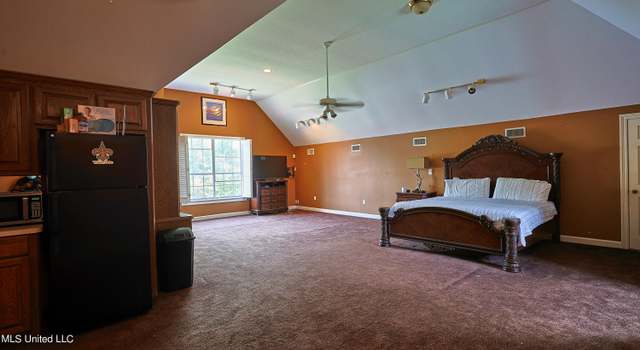 Photo of 451 Brookwood Estates Dr, Byram, MS 39272