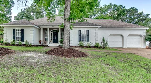 Photo of 221 Boxwood Cir, Brandon, MS 39047