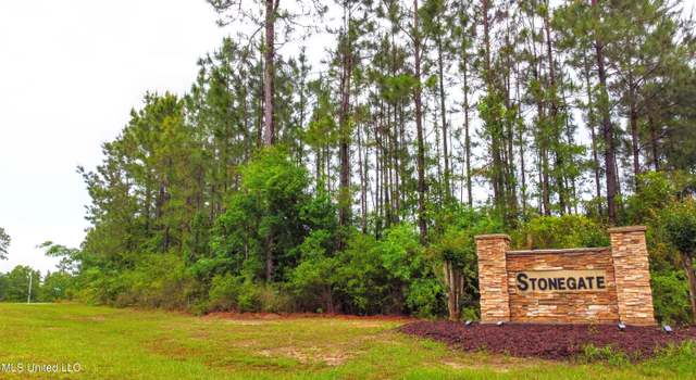 Photo of 36 E Stonegate Blvd, Perkinston, MS 39573