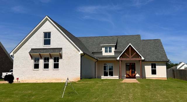 Photo of 1805 Bakersfield Way, Nesbit, MS 38651