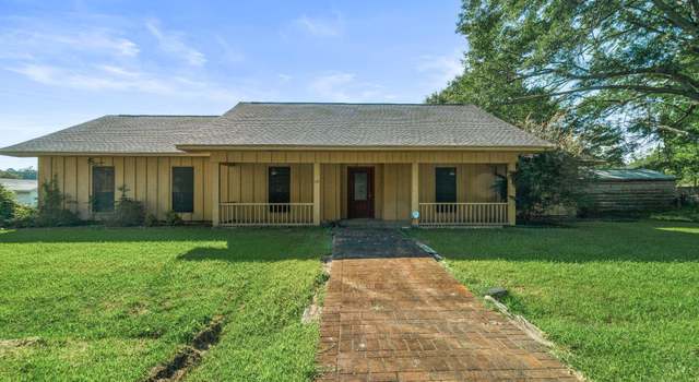 Photo of 104 S 3rd St, Mount Olive, MS 39119