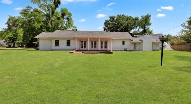 Photo of 115 Wisteria Dr, Pass Christian, MS 39571