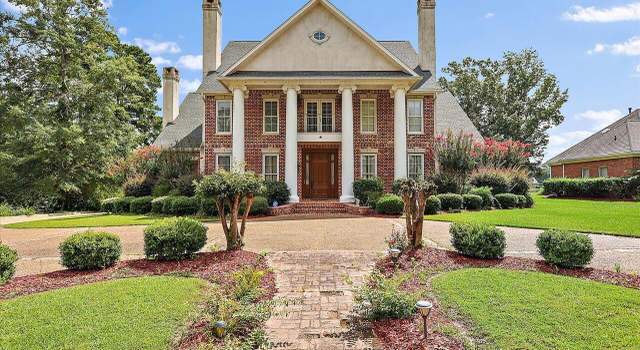 Photo of 682 Spring Lake Dr, Pearl, MS 39208