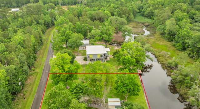 Photo of 25561 Winding Way Dr, Pass Christian, MS 39571
