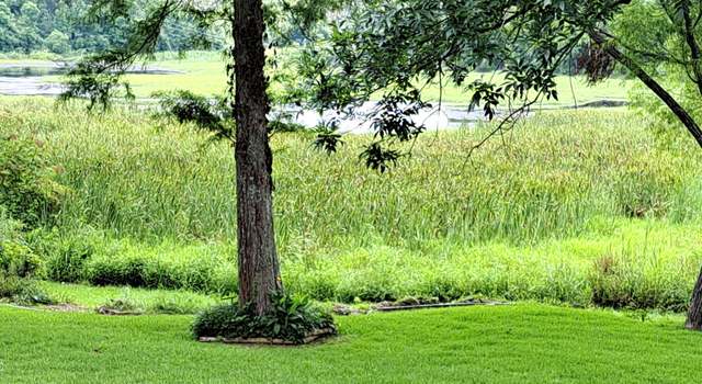 Photo of 227 Lake Cove Dr, Jackson, MS 39212