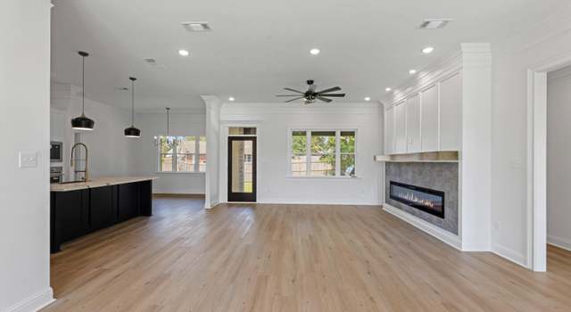 Photo of 620 Old Savannah Dr, Long Beach, MS 39560