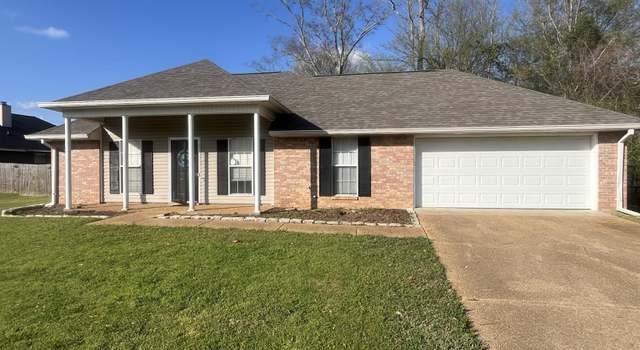 Photo of 652 Falcon Ln, Florence, MS 39073