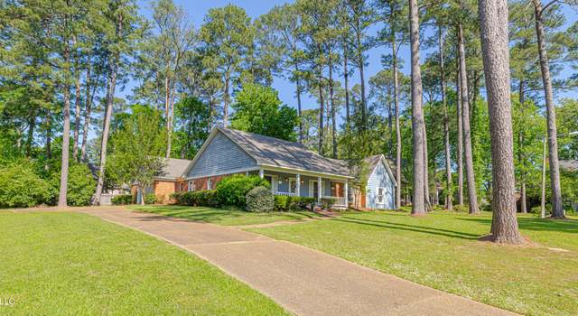 Photo of 230 Sweetbriar Ln, Madison, MS 39110