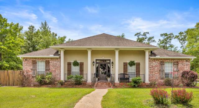 Photo of 1199 Irvin Favre Rd, Pass Christian, MS 39571