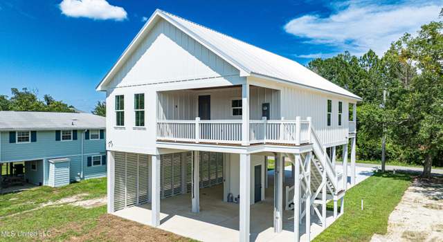 Photo of 44 Fiber St, Bay Saint Louis, MS 39520
