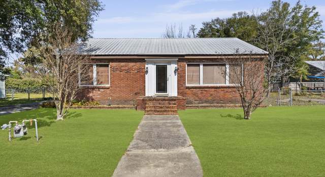 Photo of 107 Hickory Ln, Bay Saint Louis, MS 39520