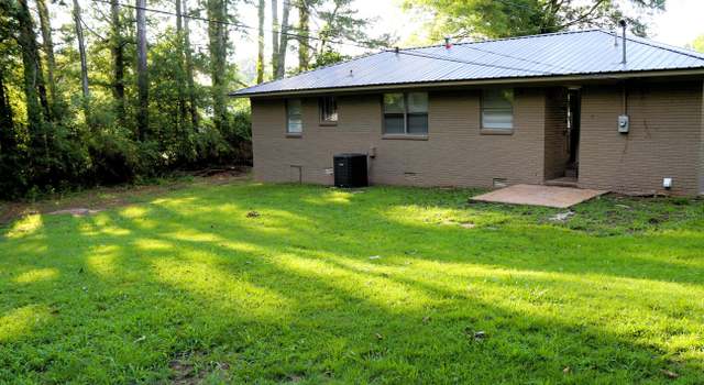 Photo of 645 Cox Ave, Holly Springs, MS 38635