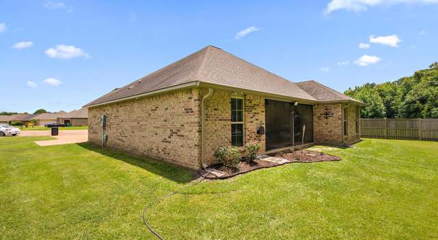 Photo of 4277 Summerton Dr, Byram, MS 39272