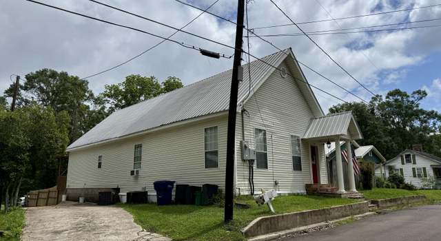 Photo of 424 Water St, Woodville, MS 39669
