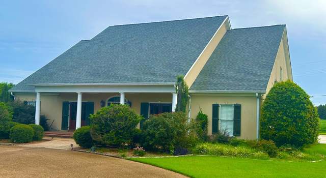 Photo of 1308 Robert E Lee Dr, Greenwood, MS 38930