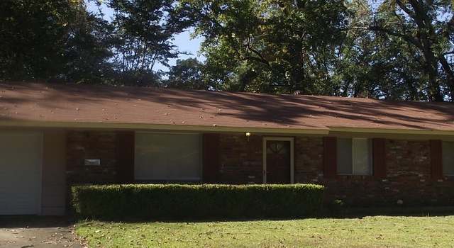 Photo of 145 Glenside Dr, Jackson, MS 39211