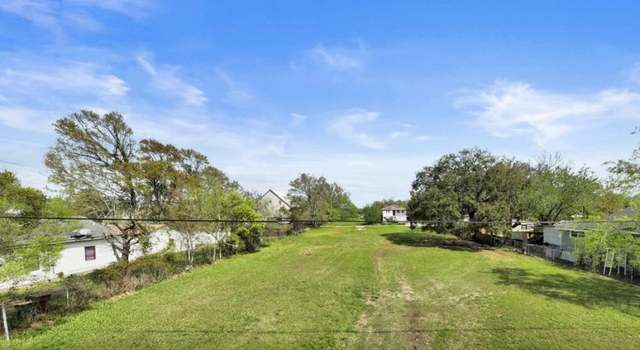 Photo of 1118 Oak St, Biloxi, MS 39530