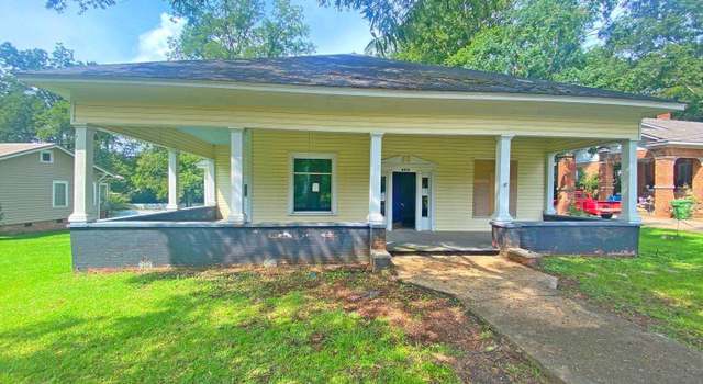 Photo of 402 S Columbus Ave, Louisville, MS 39339