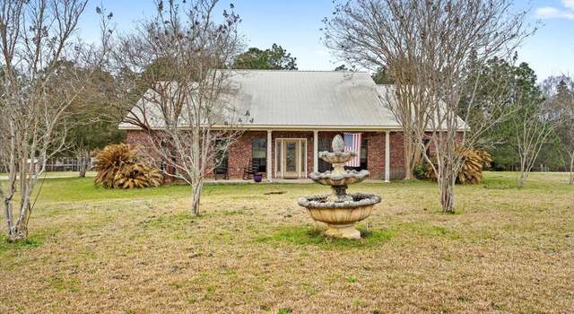 Photo of 370 Taylor Cemetery Rd, Wiggins, MS 39577