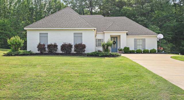 Photo of 112 Tara Dr, Flora, MS 39071