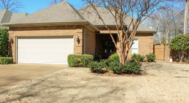 Photo of 121 E Wilson Ave, Greenwood, MS 38930