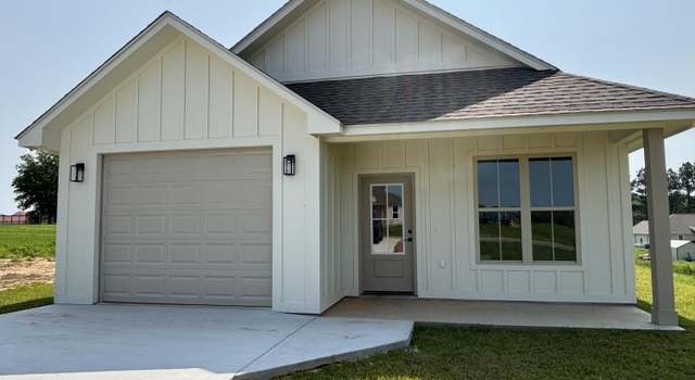 Photo of 34 Governors Cir, Poplarville, MS 39470